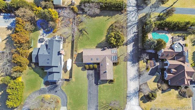 209 S Ocean Avenue, Bayport, NY 11705