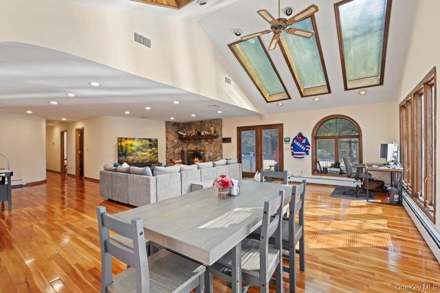 209 S Ocean Avenue, Bayport, NY 11705