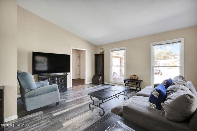 104 SE 16th Street, Oak Island, NC 28465