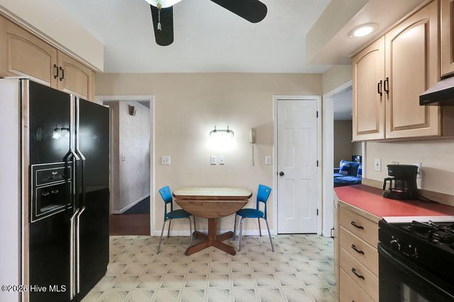 104 SE 16th Street, Oak Island, NC 28465