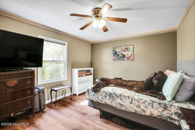 104 SE 16th Street, Oak Island, NC 28465