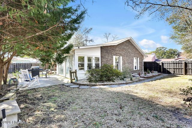 104 SE 16th Street, Oak Island, NC 28465