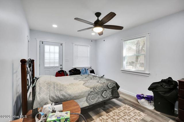 104 SE 16th Street, Oak Island, NC 28465