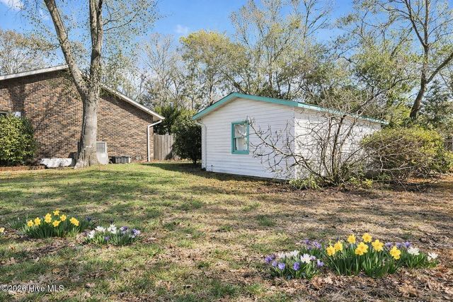 104 SE 16th Street, Oak Island, NC 28465