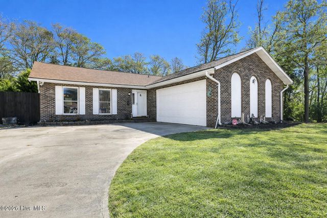 104 SE 16th Street, Oak Island, NC 28465