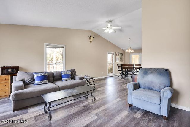 104 SE 16th Street, Oak Island, NC 28465