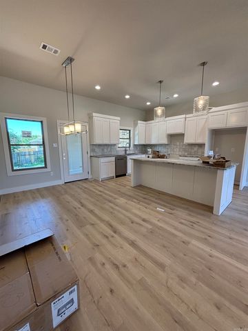 738 Grand Valley Loop, Austin, AR 72007