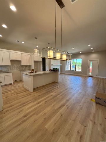 738 Grand Valley Loop, Austin, AR 72007