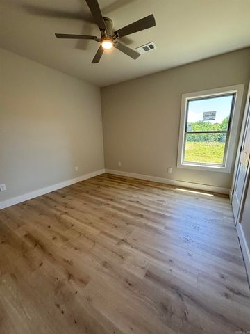 738 Grand Valley Loop, Austin, AR 72007