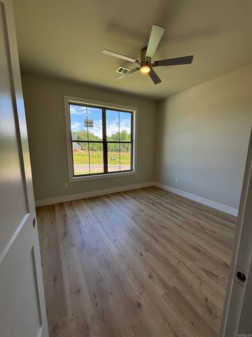 738 Grand Valley Loop, Austin, AR 72007