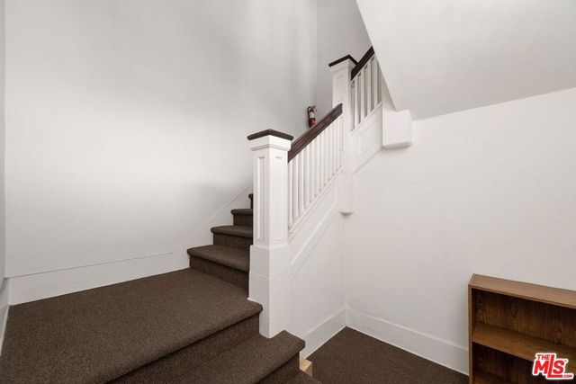1415 S St Andrews Place, Los Angeles, CA 90019