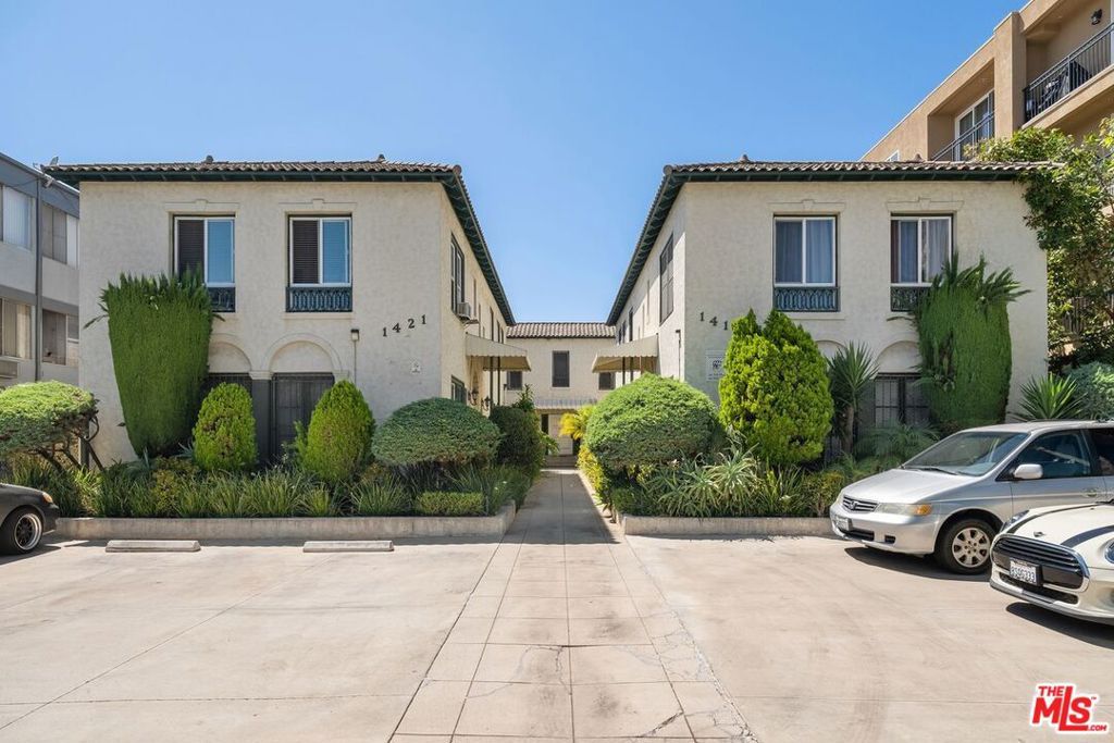 1415 S St Andrews Place, Los Angeles, CA 90019