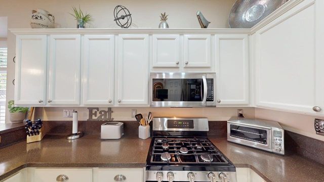 7517 Locomotive Ln, Roseville, CA 95747