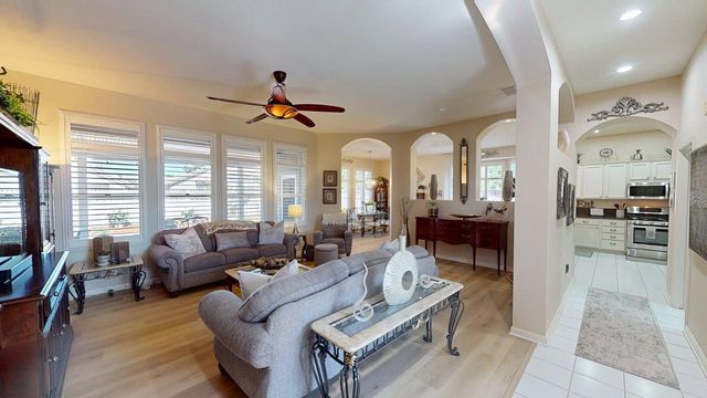 7517 Locomotive Ln, Roseville, CA 95747