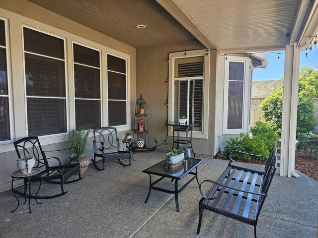 7517 Locomotive Ln, Roseville, CA 95747
