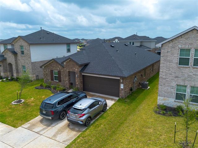 7902 Wrangler Shack Lane, Rosharon, TX 77583