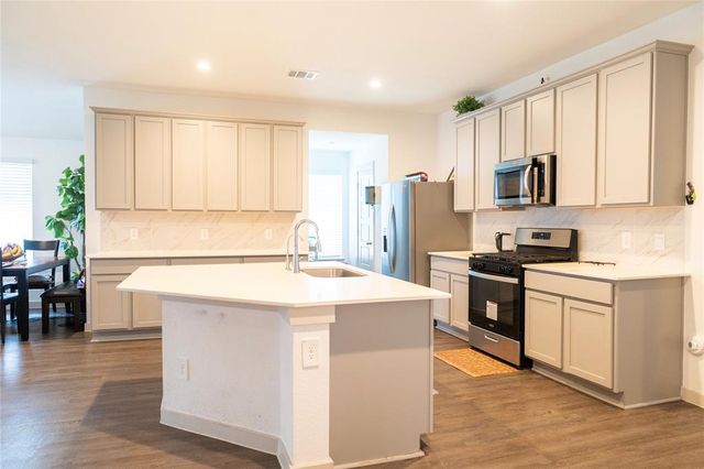 7902 Wrangler Shack Lane, Rosharon, TX 77583