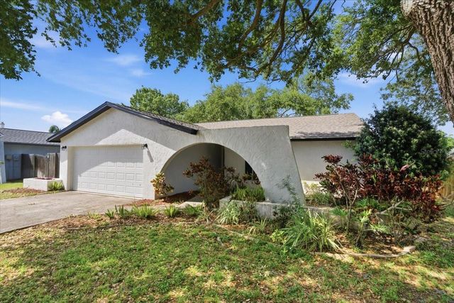 5405 STORK COURT, Tampa, FL 33625