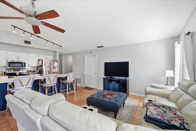 5405 STORK COURT, Tampa, FL 33625