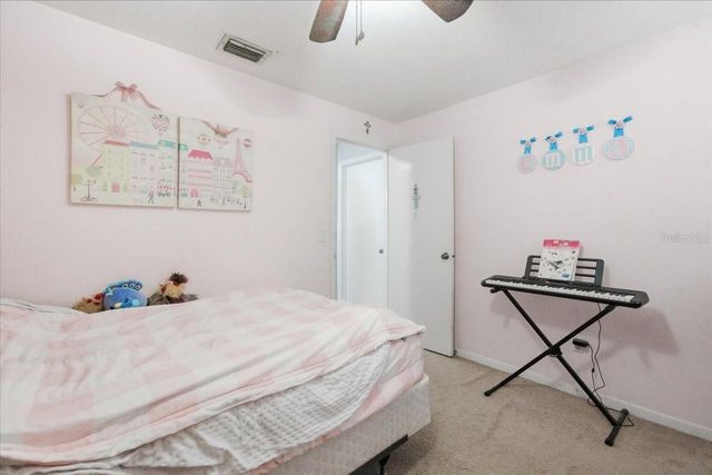 5405 STORK COURT, Tampa, FL 33625