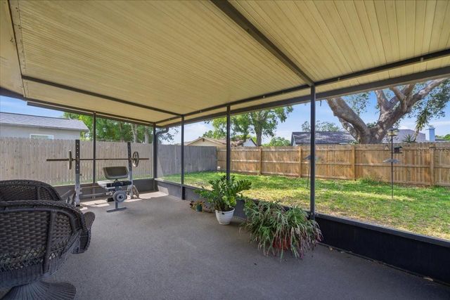 5405 STORK COURT, Tampa, FL 33625