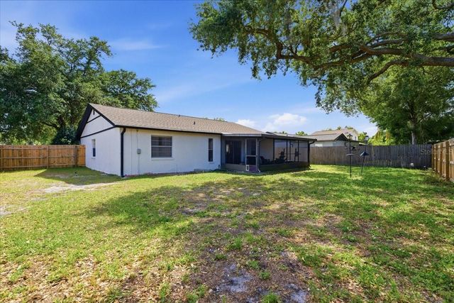 5405 STORK COURT, Tampa, FL 33625