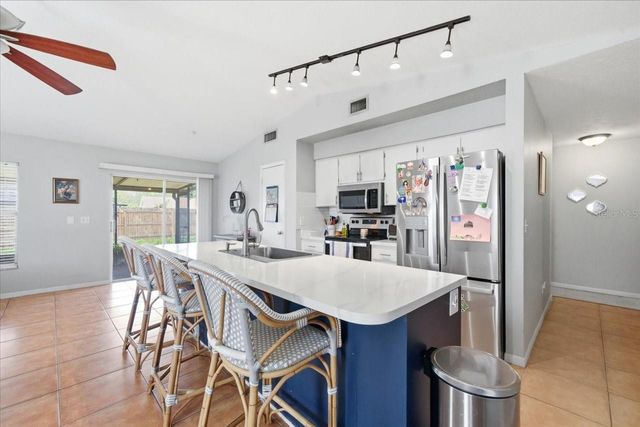 5405 STORK COURT, Tampa, FL 33625