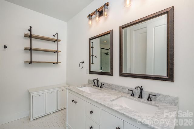 1101 W 1st Street 307, Charlotte, NC 28202