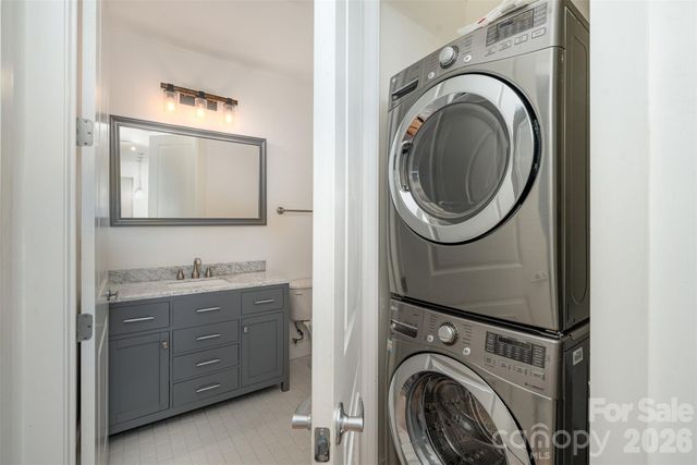 1101 W 1st Street 307, Charlotte, NC 28202