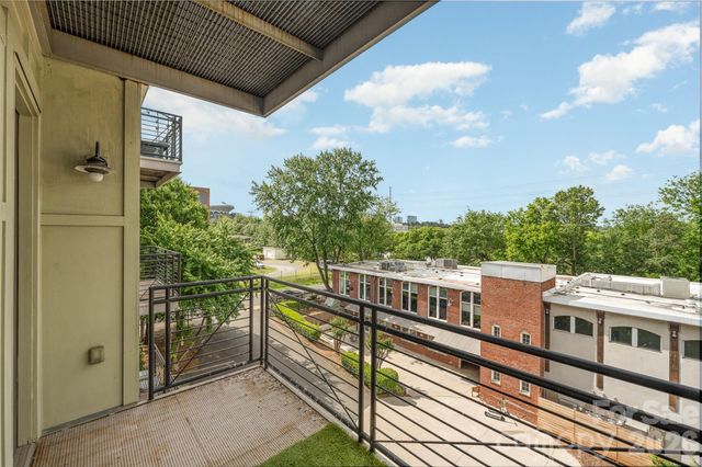 1101 W 1st Street 307, Charlotte, NC 28202