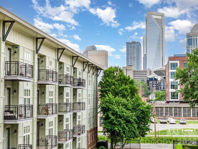 1101 W 1st Street 307, Charlotte, NC 28202