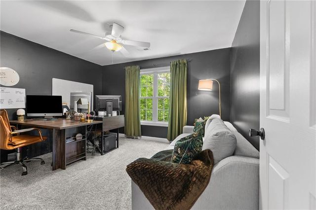 6010 Kempsford Court, Kernersville, NC 27284