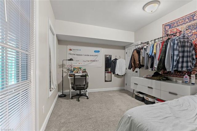 6010 Kempsford Court, Kernersville, NC 27284