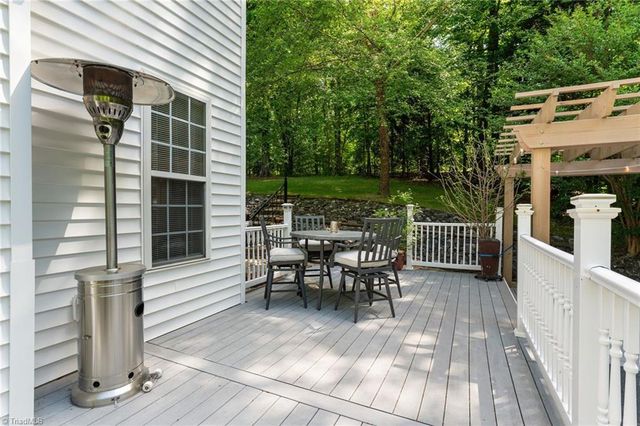 6010 Kempsford Court, Kernersville, NC 27284
