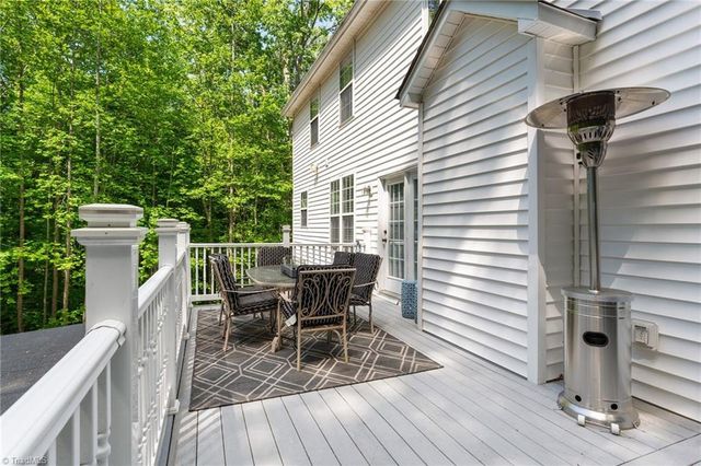 6010 Kempsford Court, Kernersville, NC 27284