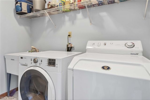 3090 Uxbridge Drive, Brunswick, OH 44212