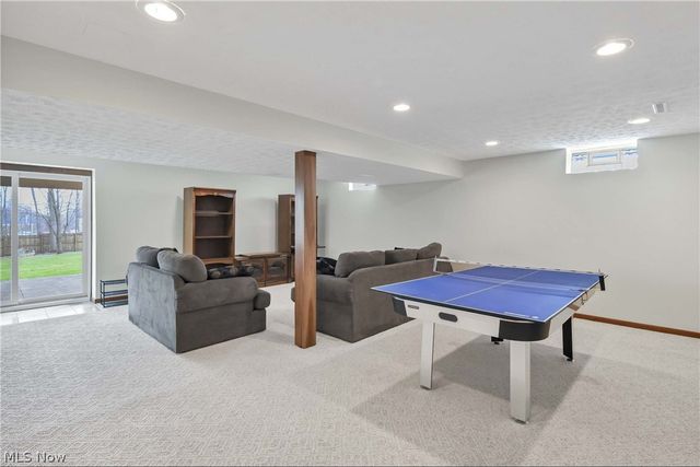 3090 Uxbridge Drive, Brunswick, OH 44212