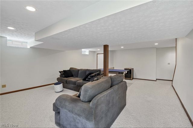 3090 Uxbridge Drive, Brunswick, OH 44212