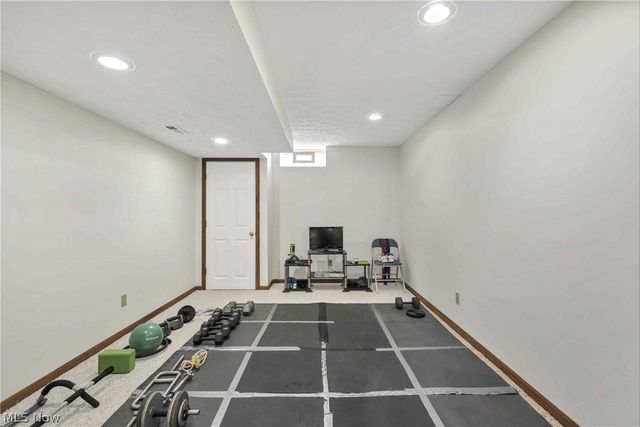 3090 Uxbridge Drive, Brunswick, OH 44212