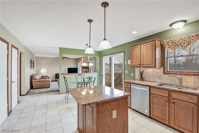 3090 Uxbridge Drive, Brunswick, OH 44212