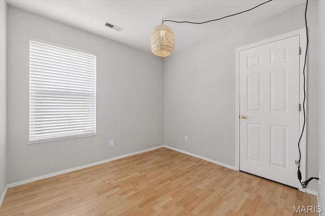 850 Liberty Village Drive, Florissant, MO 63031