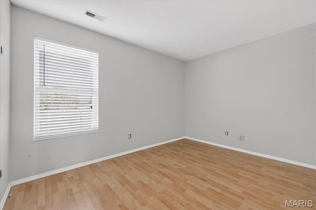 850 Liberty Village Drive, Florissant, MO 63031