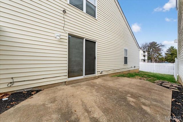 850 Liberty Village Drive, Florissant, MO 63031