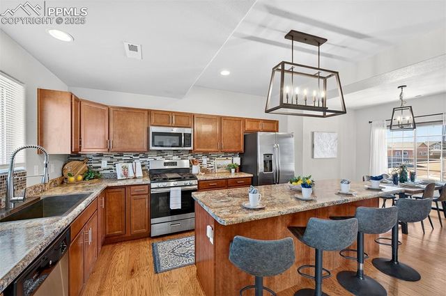 7913 Dry Willow Way, Colorado Springs, CO 80908