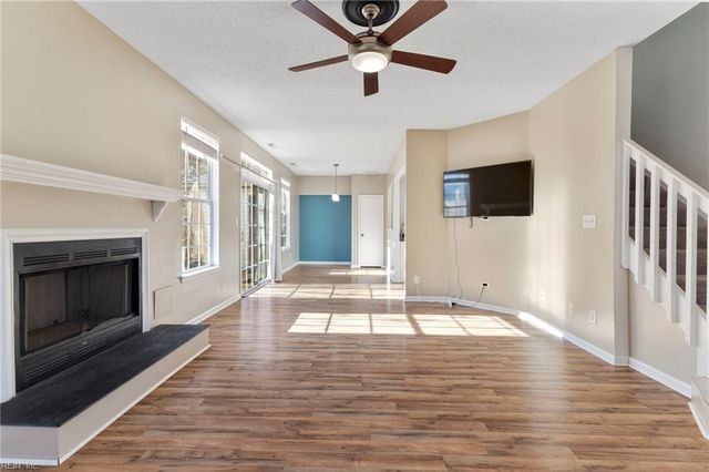 1434 Shortleaf LN, Chesapeake, VA 23320