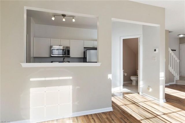 1434 Shortleaf LN, Chesapeake, VA 23320