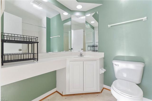 1434 Shortleaf LN, Chesapeake, VA 23320