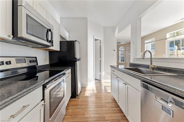 1434 Shortleaf LN, Chesapeake, VA 23320