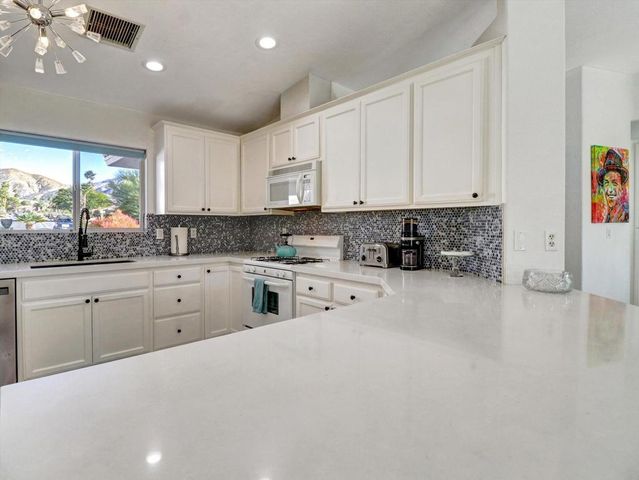 9201 Warwick Drive, Desert Hot Springs, CA 92240