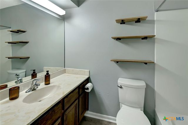 17 Northshire Street, Victoria, TX 77904